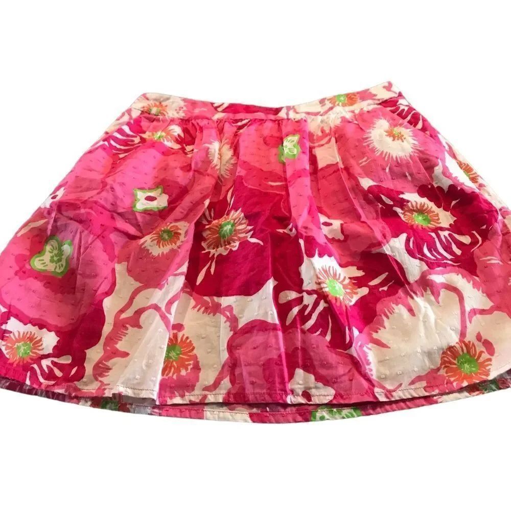 Lilly Pulitzer size 4 skirts new without tags excellent condition.